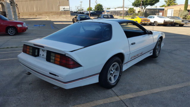 1989 Chevrolet Camaro IROC Z - photo 7