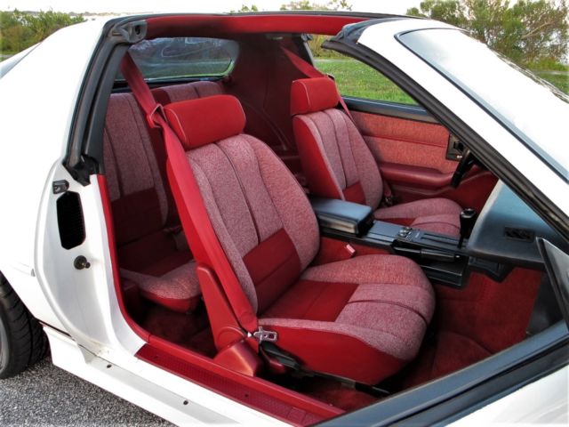 1989 Chevrolet Camaro IROC-Z - photo 12