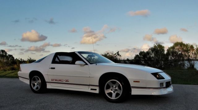 1989 Chevrolet Camaro IROC-Z - photo 7