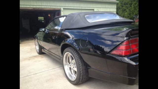1989 Chevrolet Camaro Convertible - photo 8