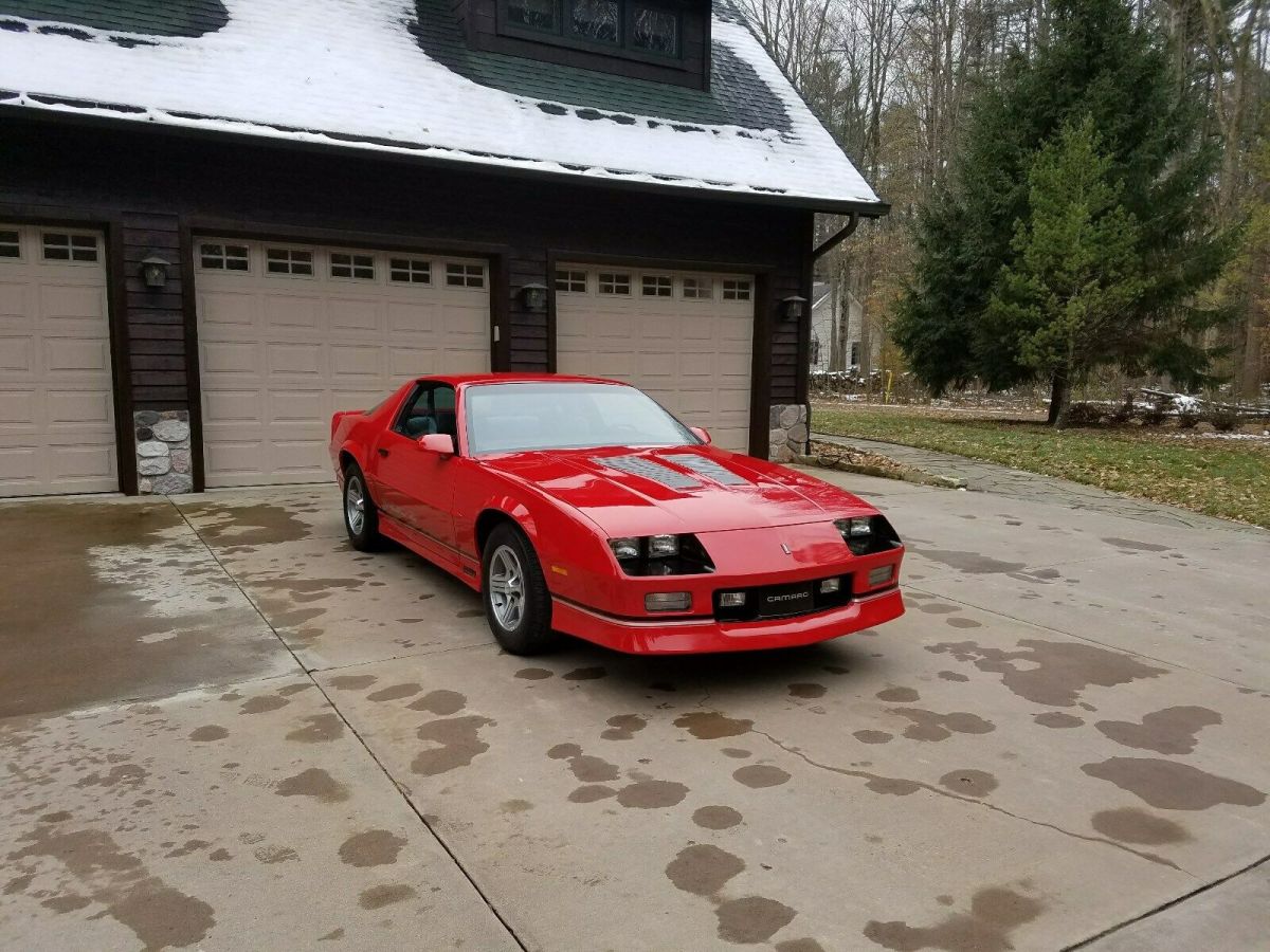1989 Chevrolet Camaro IROC Z - photo 5