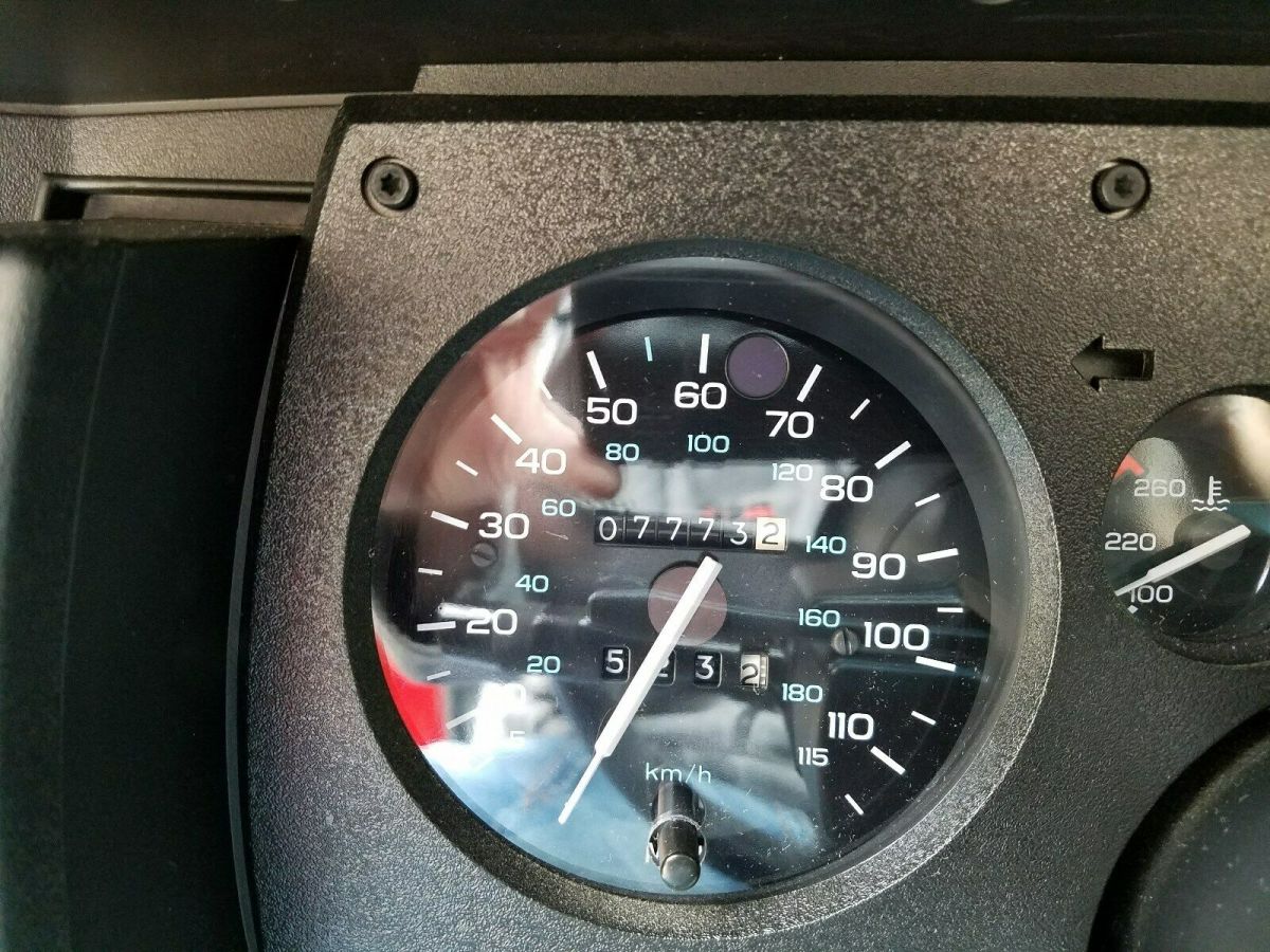 1989 Chevrolet Camaro IROC Z - photo 9