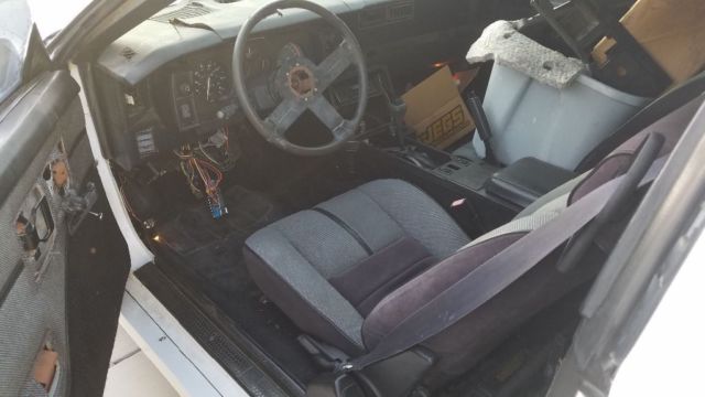 1989 Chevrolet Camaro Iroc z28 - photo 3