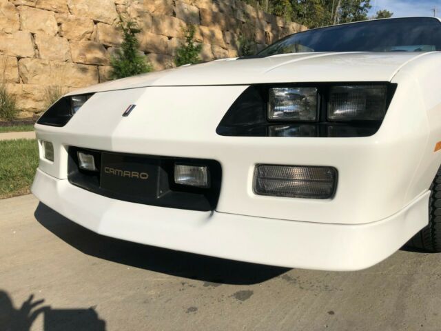 1989 Chevrolet Camaro Iroc z28 - photo 4