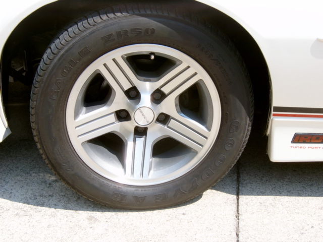 1989 Chevrolet Camaro - photo 10