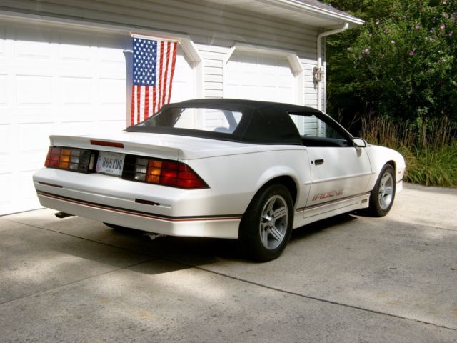 1989 Chevrolet Camaro - photo 2