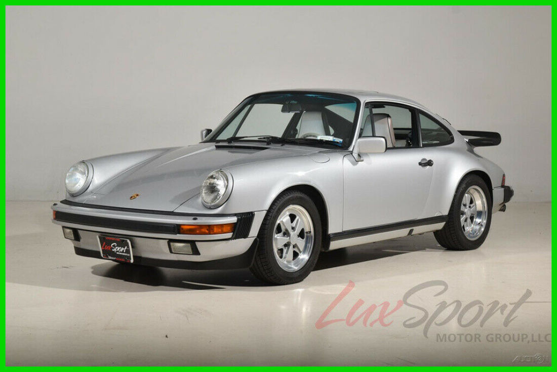 1989 Carrera Used 3.2L H6 12V Manual RWD Coupe Premium Moonroof 1989 Porsche 911 Carrera