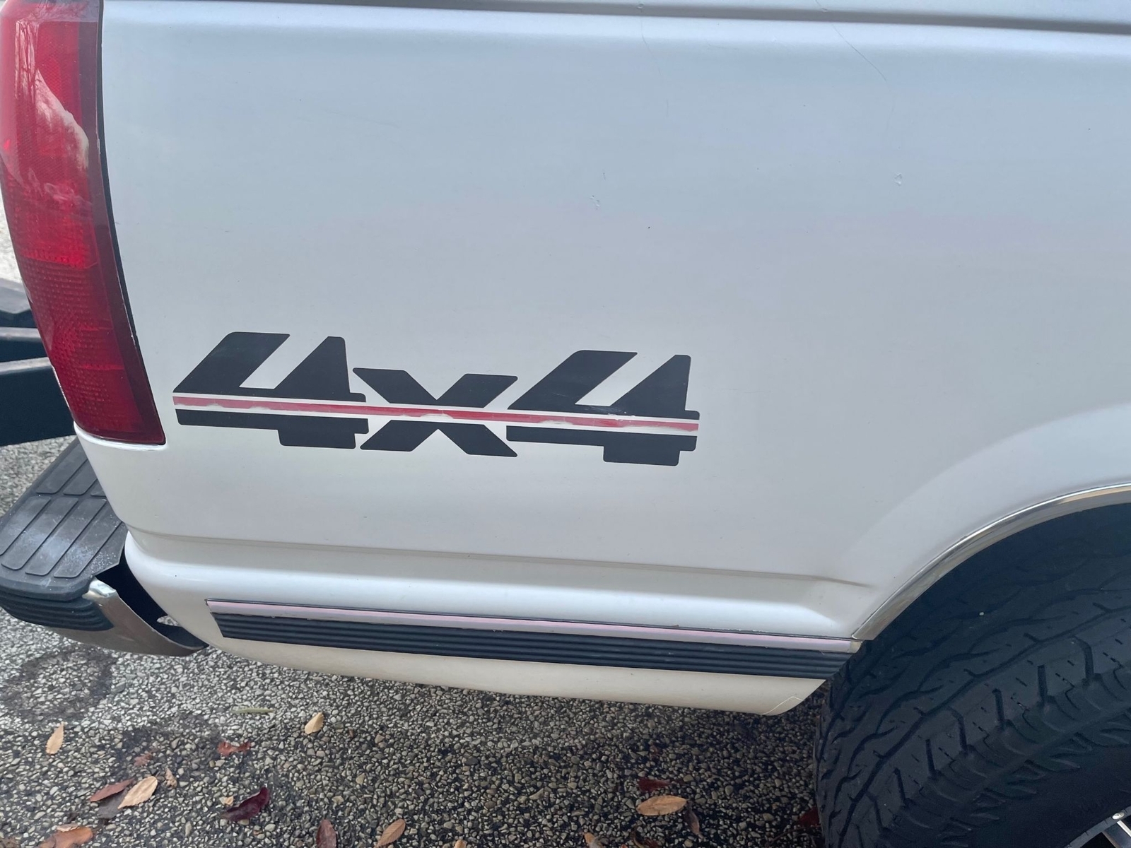 1989 Chevrolet C/K Pickup 2500 - photo 7
