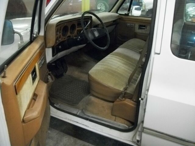 1989 Chevrolet C/K Pickup 3500 - photo 7