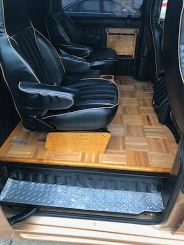 1989 Chevrolet Astro - photo 12