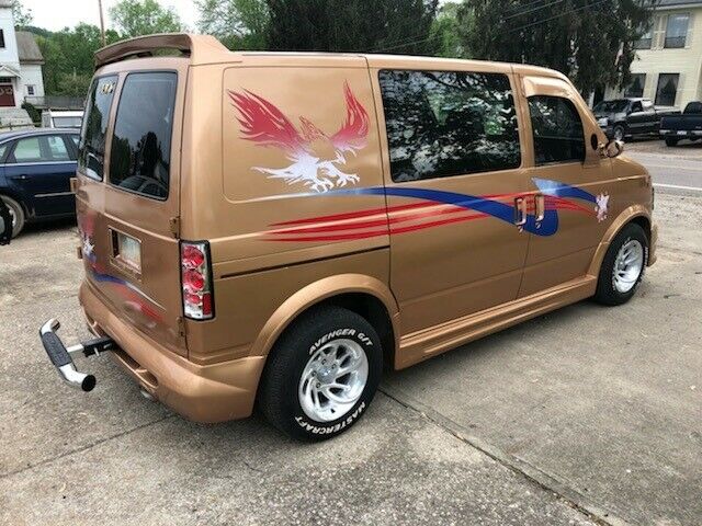 1989 Chevrolet Astro - photo 3