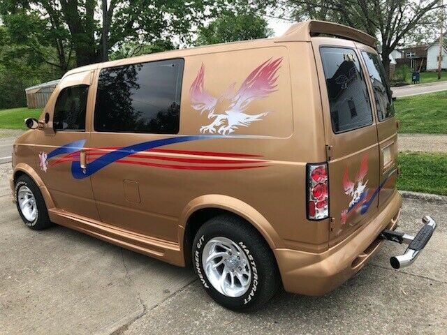 1989 Chevrolet Astro - photo 4
