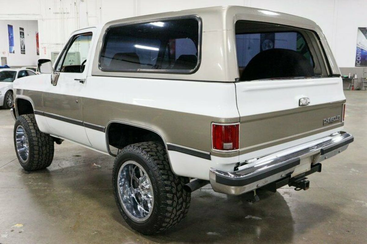 1989 Chevrolet Blazer - photo 3