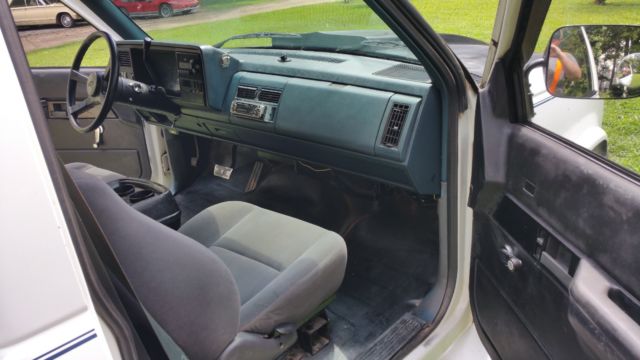 1989 Chevrolet C/K Pickup 1500 - photo 11