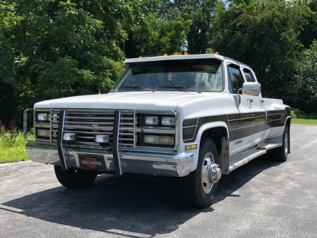 1989 Chevrolet C/K Pickup 3500 Silverado - photo 3