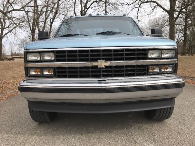 1989 Chevrolet C/K Pickup 3500 Silverado - photo 10