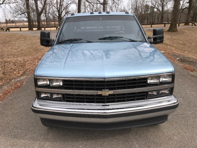 1989 Chevrolet C/K Pickup 3500 Silverado - photo 9