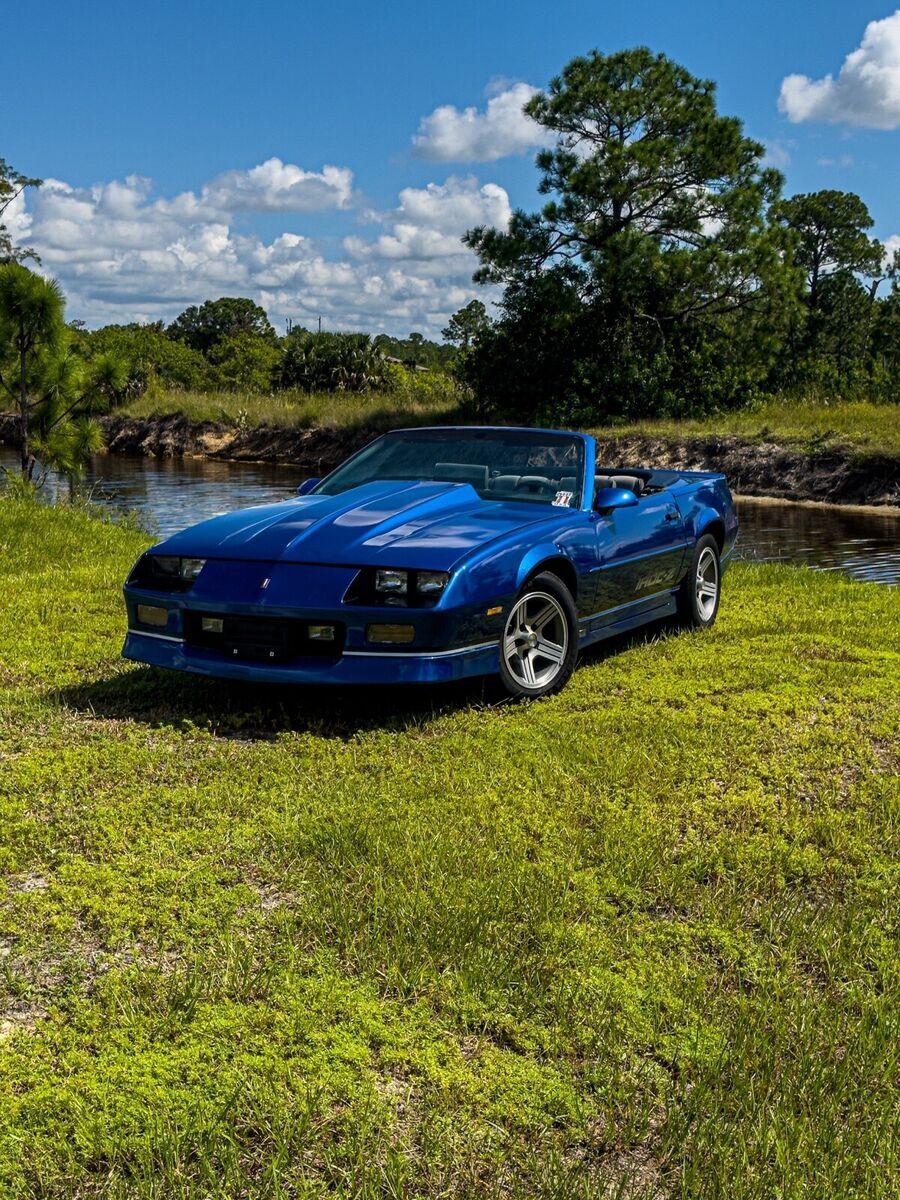 1989 Chevrolet Camaro Convertible Blue RWD Automatic Iroc Z 1989 Chevrolet Camaro Iroc Z
