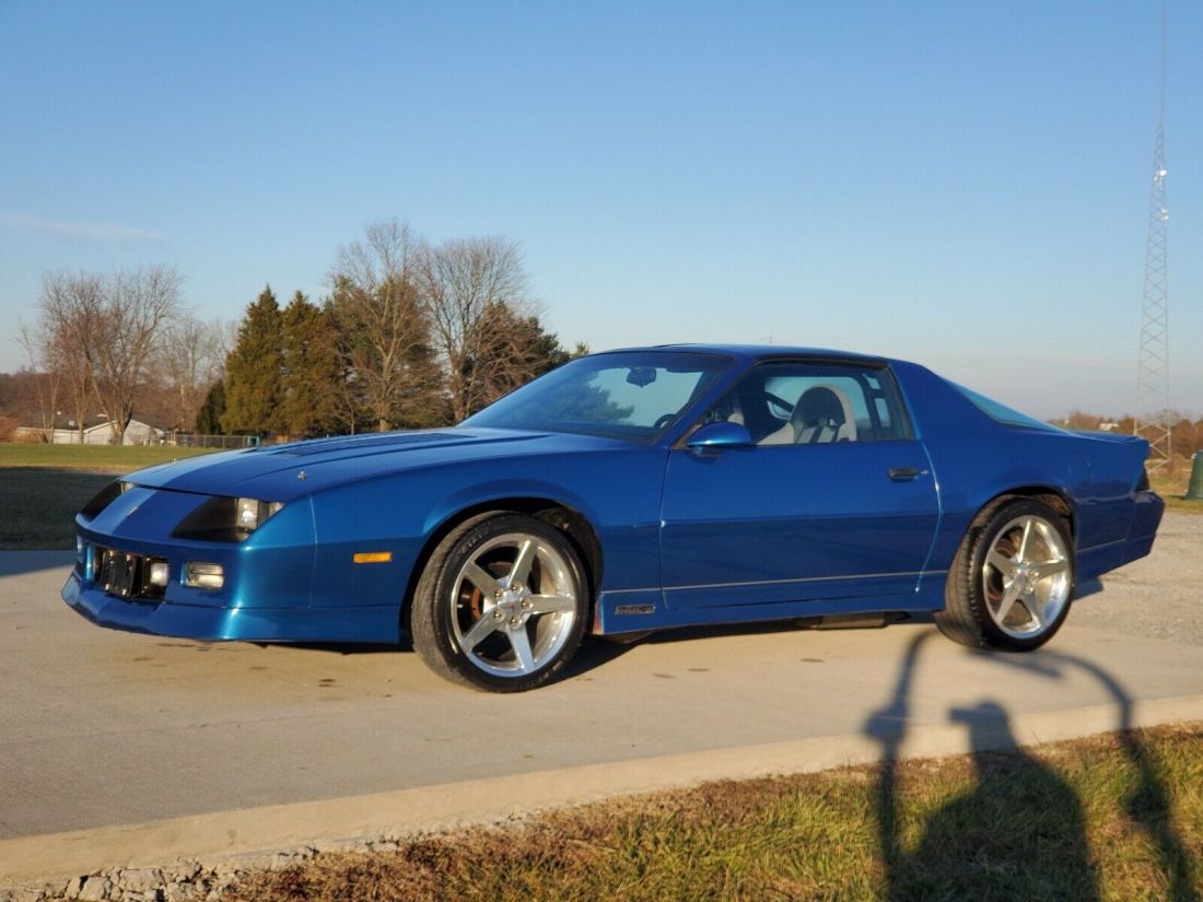 1989 Chevrolet Camaro Coupe Blue RWD Automatic 1989 Chevrolet Camaro