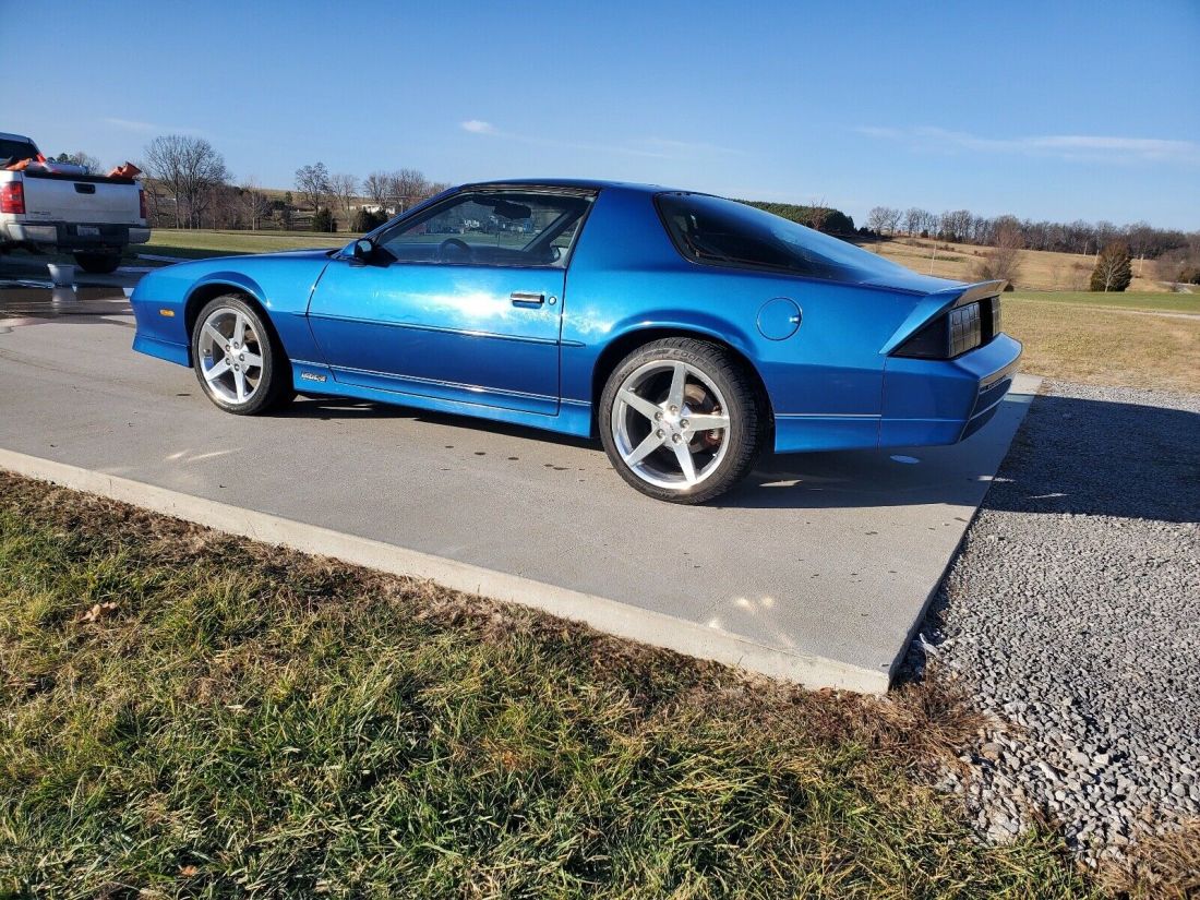 1989 Chevrolet Camaro - photo 4
