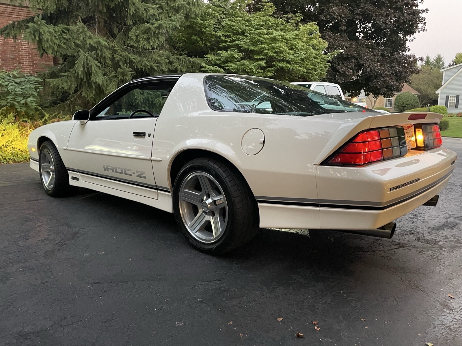 1989 Chevrolet Camaro IROC z T-TOP - photo 4