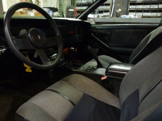 1989 Chevrolet Camaro G92 Iroc-Z 5 speed TPI - photo 13