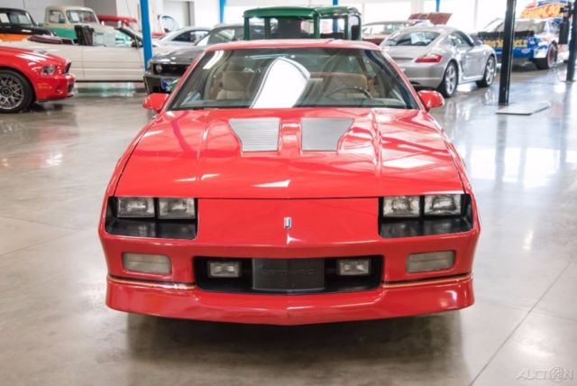 1989 Chevrolet Camaro IROC Z28 - photo 10