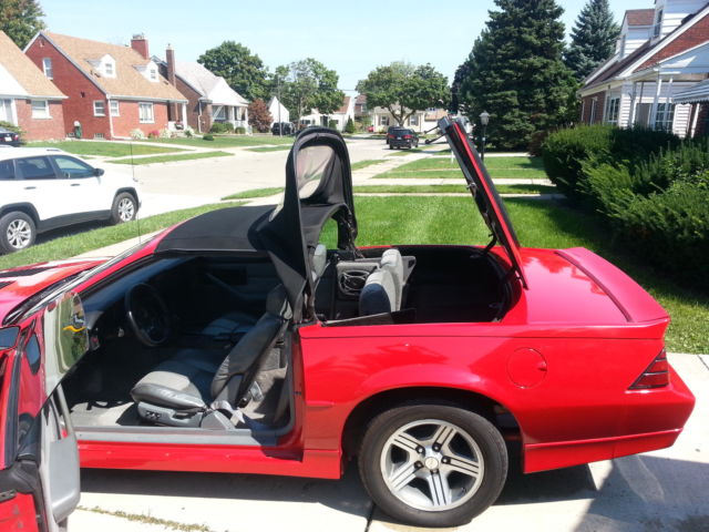 1989 Chevrolet Camaro IROC-Z Z28 - photo 11