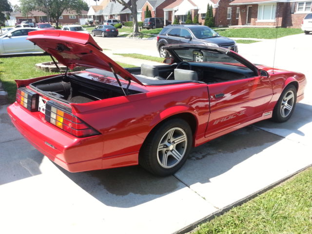 1989 Chevrolet Camaro IROC-Z Z28 - photo 12