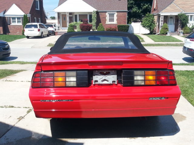 1989 Chevrolet Camaro IROC-Z Z28 - photo 4