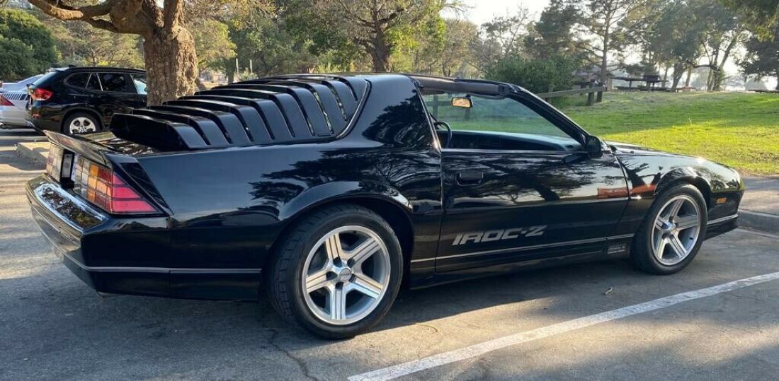 1989 Chevrolet Camaro Iroc-Z Manual 5spd tune port injection 1989 Chevrolet Camaro IROC-Z 5.0 5spd Manual Tune Port Injection T-Tops!
