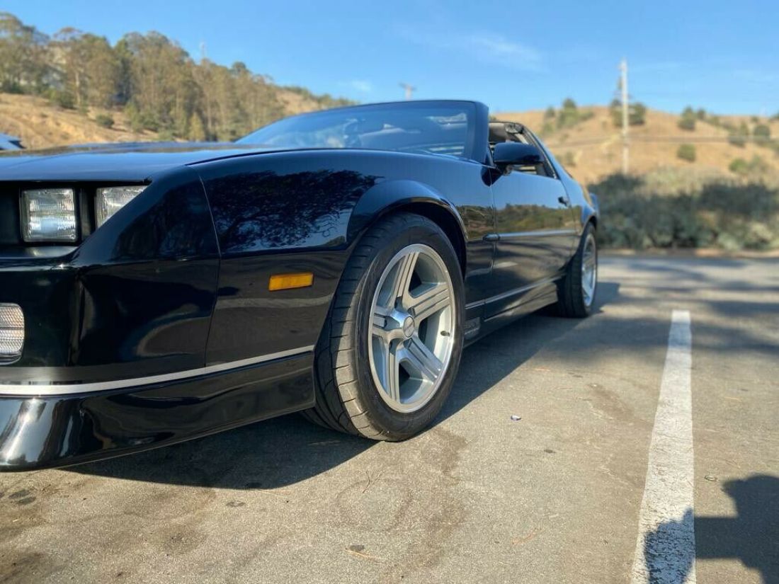 1989 Chevrolet Camaro IROC-Z 5.0 5spd Manual Tune Port Injection T-Tops! - photo 13