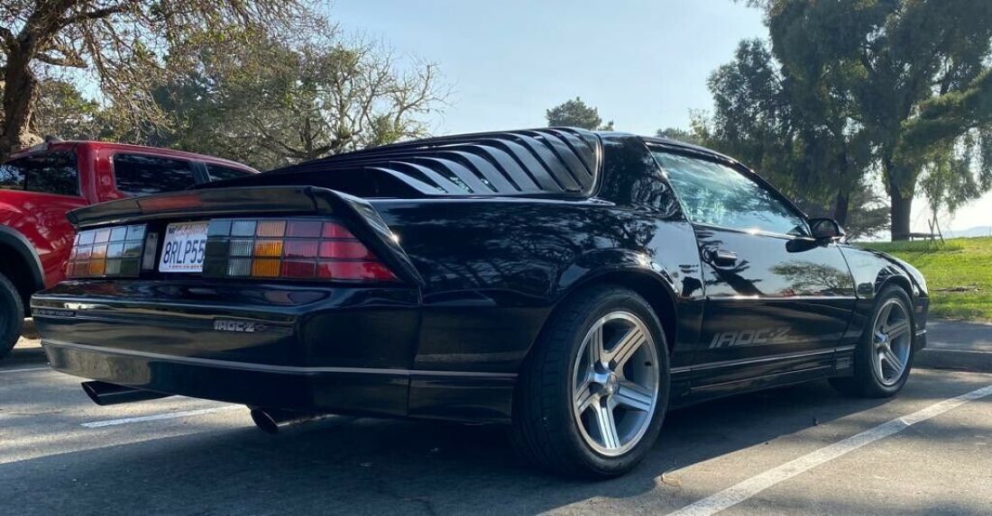 1989 Chevrolet Camaro IROC-Z 5.0 5spd Manual Tune Port Injection T-Tops! - photo 3