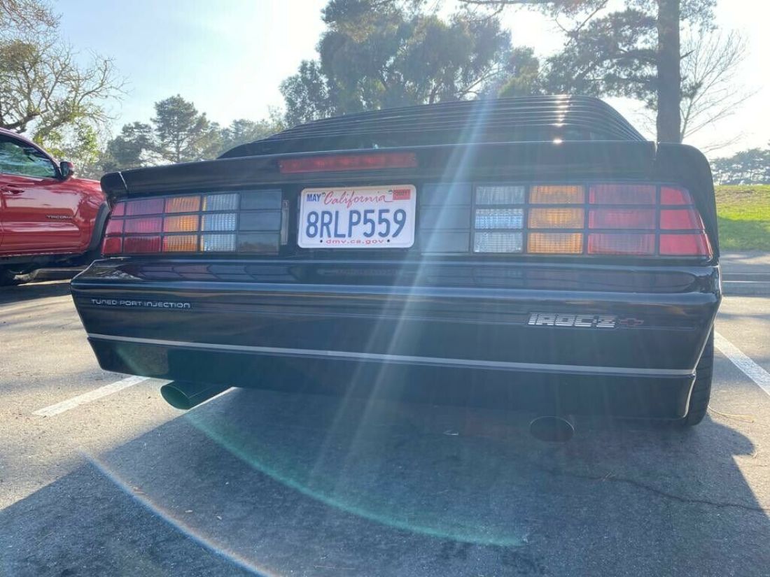 1989 Chevrolet Camaro IROC-Z 5.0 5spd Manual Tune Port Injection T-Tops! - photo 5