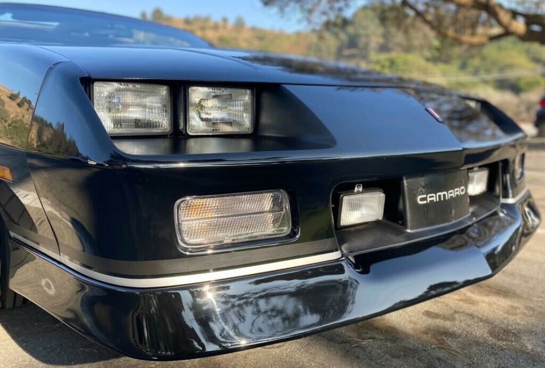1989 Chevrolet Camaro IROC-Z 5.0 5spd Manual Tune Port Injection T-Tops! - photo 6
