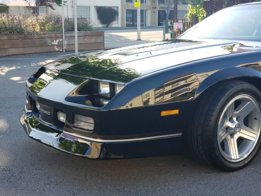 1989 Chevrolet Camaro Iroc-Z 5spd Manual T-tops TPI - photo 13