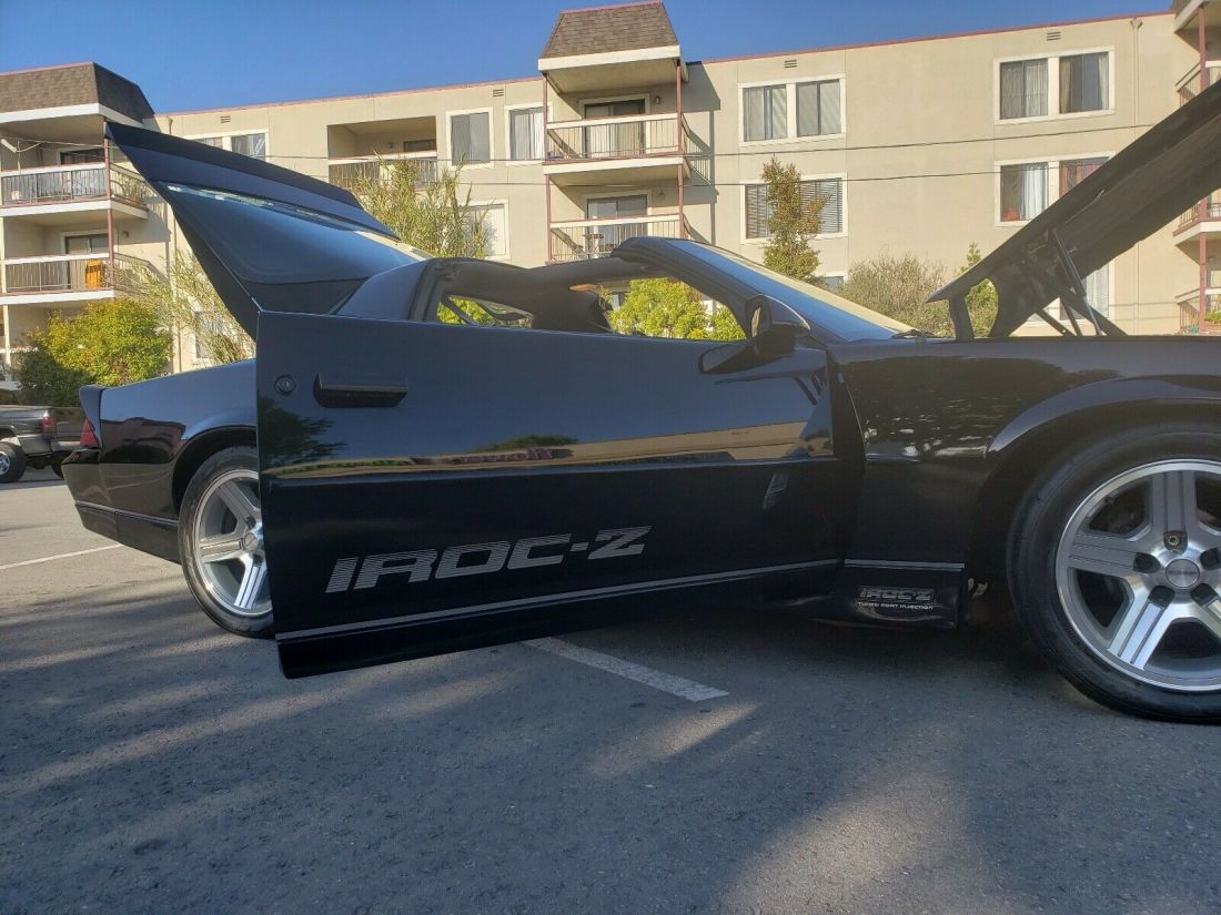 1989 Chevrolet Camaro Iroc-Z 5spd Manual T-tops TPI - photo 7