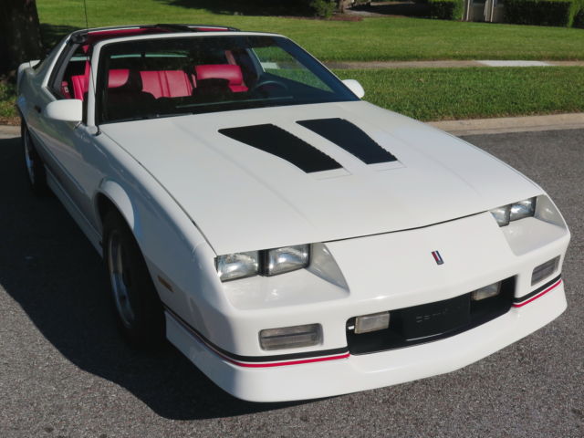 1989 Chevrolet Camaro - photo 3