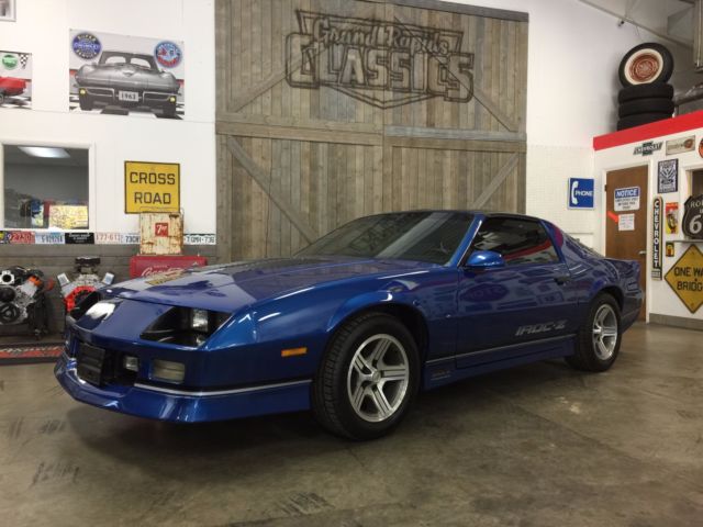 1989 Chevrolet Camaro Iroc Z28 | 39k Original Miles | L98 350 TPI Engine | T-Top 1989 Chevrolet Camaro IROC Z28