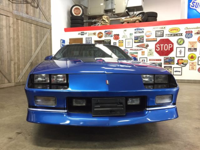 1989 Chevrolet Camaro IROC Z28 - photo 3