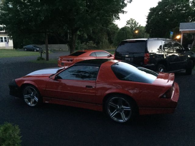 1989 Chevrolet Camaro IROC-Z - photo 4