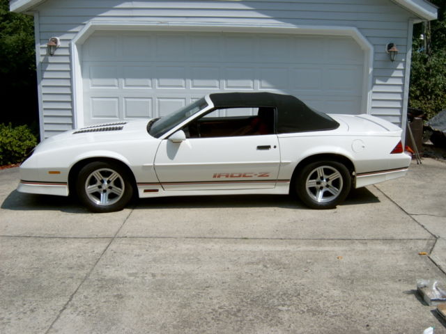 1989 Chevrolet Camaro IROC - Z28 Convertible - photo 2