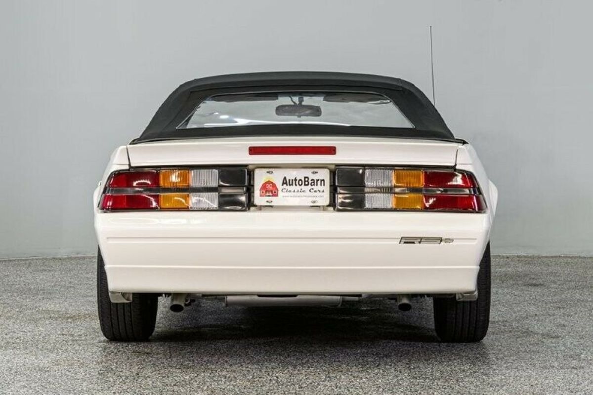 1989 Chevrolet Camaro RS - photo 8