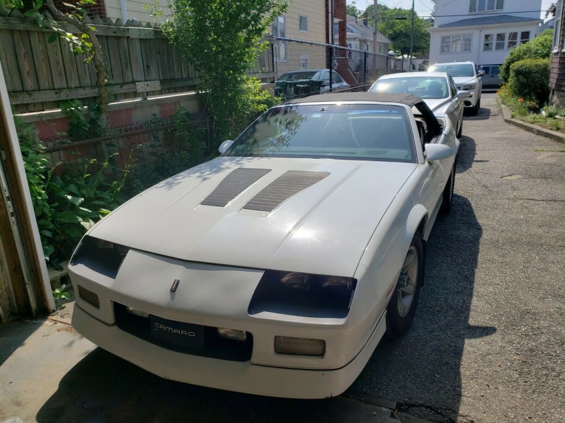 1989 Chevrolet Camaro RS 90,000 Miles White Convertible 305ci 4-Spd Auto 1989 Chevrolet Camaro RS