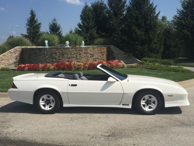 1989 Chevrolet Camaro RS - photo 2