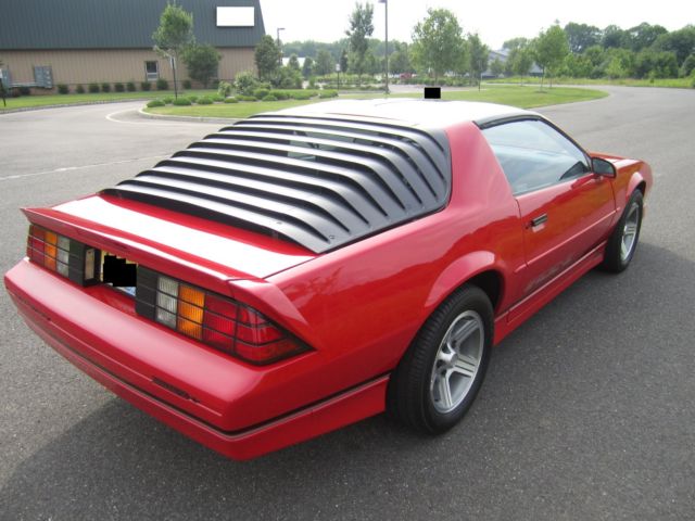 1989 Chevrolet Camaro IROC - photo 4