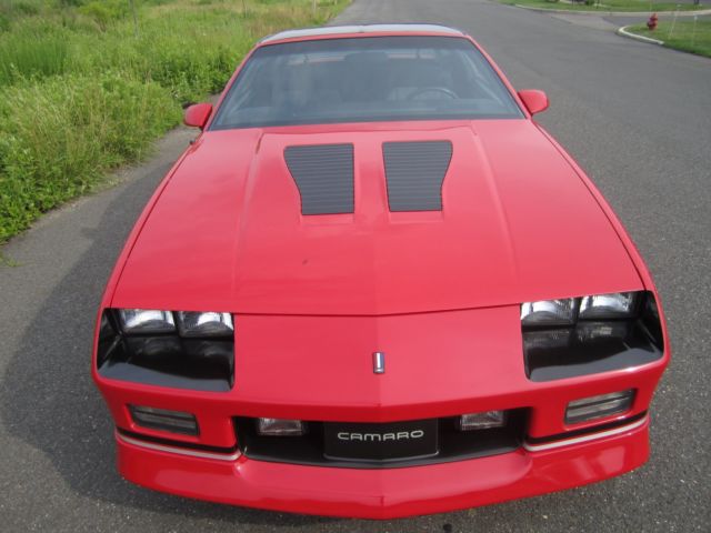 1989 Chevrolet Camaro IROC - photo 9
