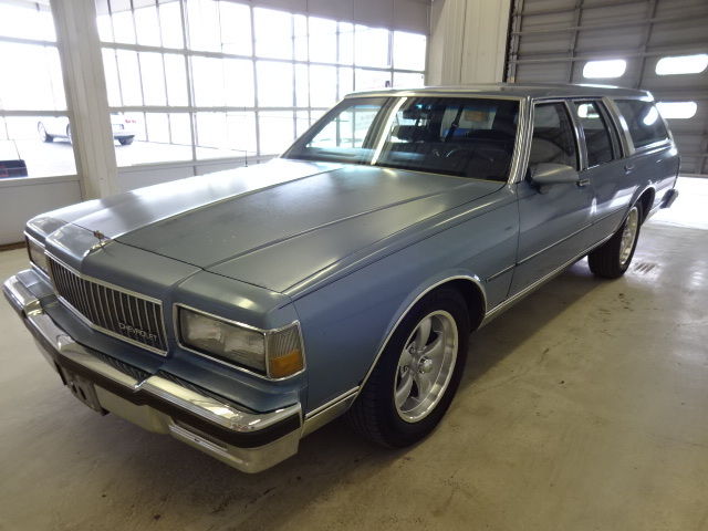 1989 Chevrolet Caprice Classic Station Wagon - SURVIVOR 1989 Chevrolet Caprice BASE