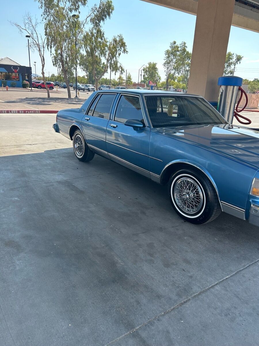 1989 Chevrolet Caprice CLASSIC - photo 3