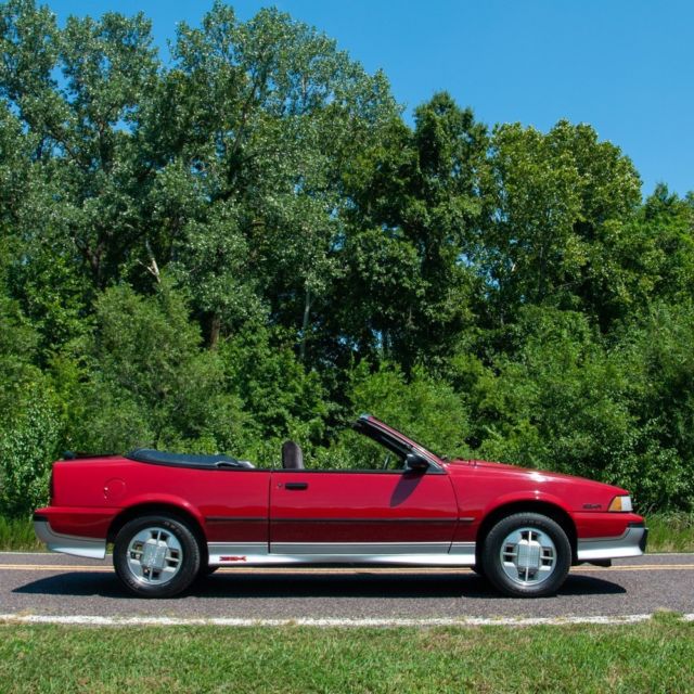 1989 Chevrolet Cavalier Z24 Convertible - photo 5